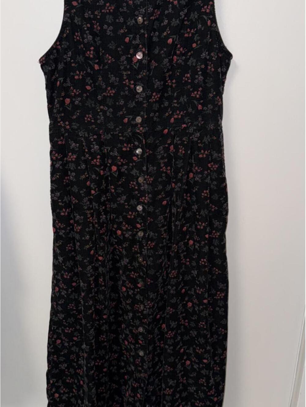 Smith and hawken women’s long Black floral pleated corduroy dress size S prairie